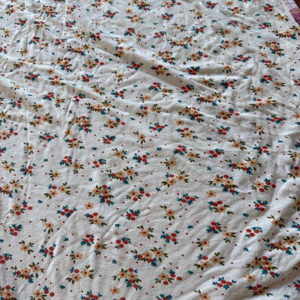 Posh Peanut Floral Blanket - Picture 4 of 5
